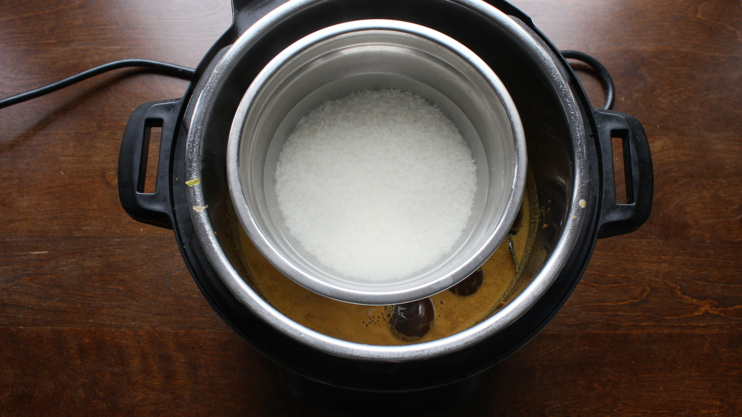 pot in pot rice